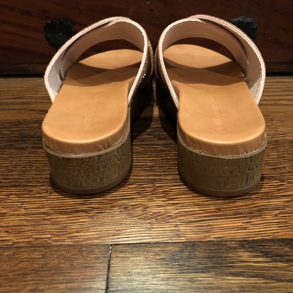 Rose Gold Slide with 1-1/2” cork/rubber heel - Picture 2 of 5